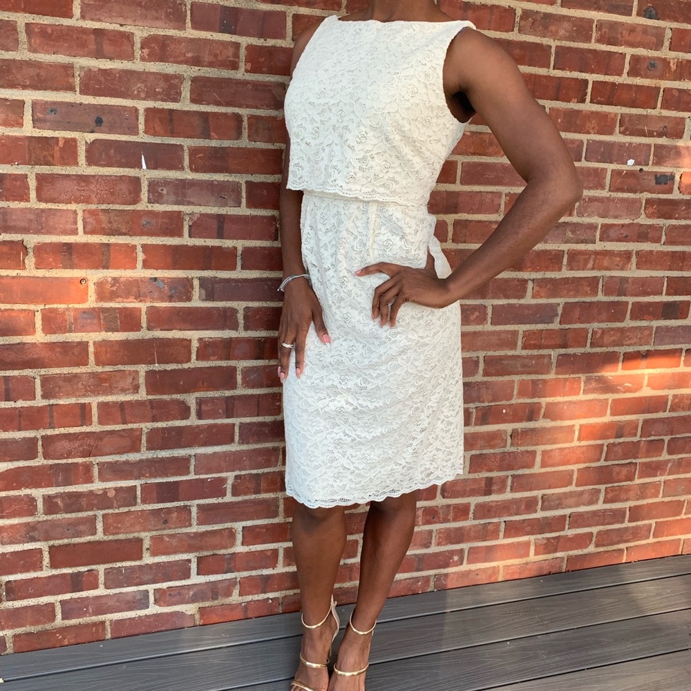 Ivory lace sheath dress - Picture 2 of 3